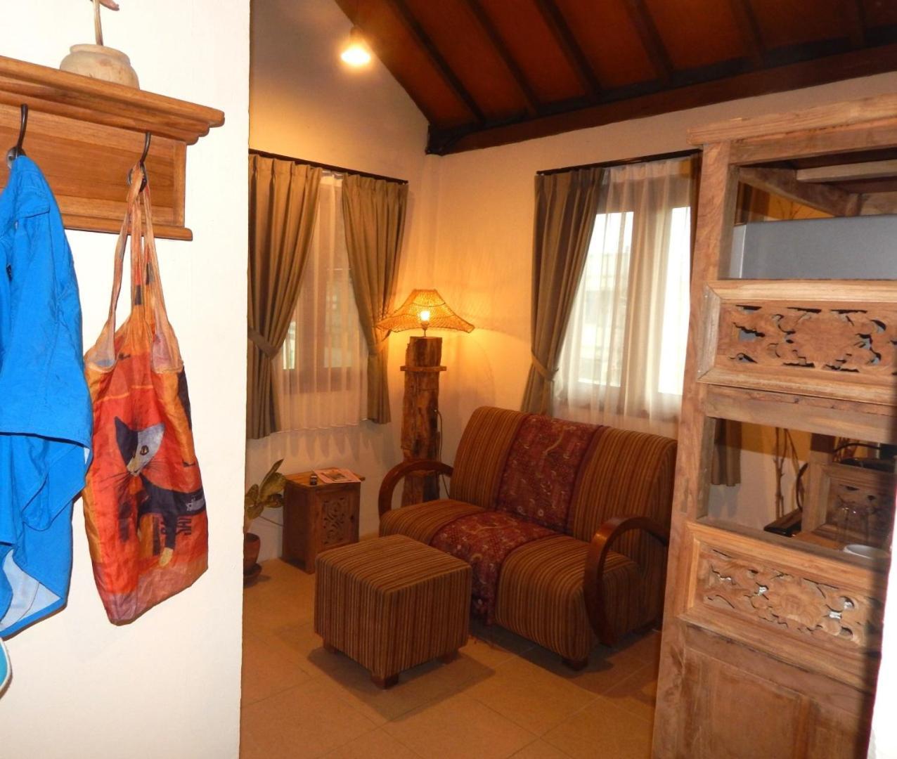 Alamanda Family Villas, Pool & Local Tours Yogyakarta Exterior foto