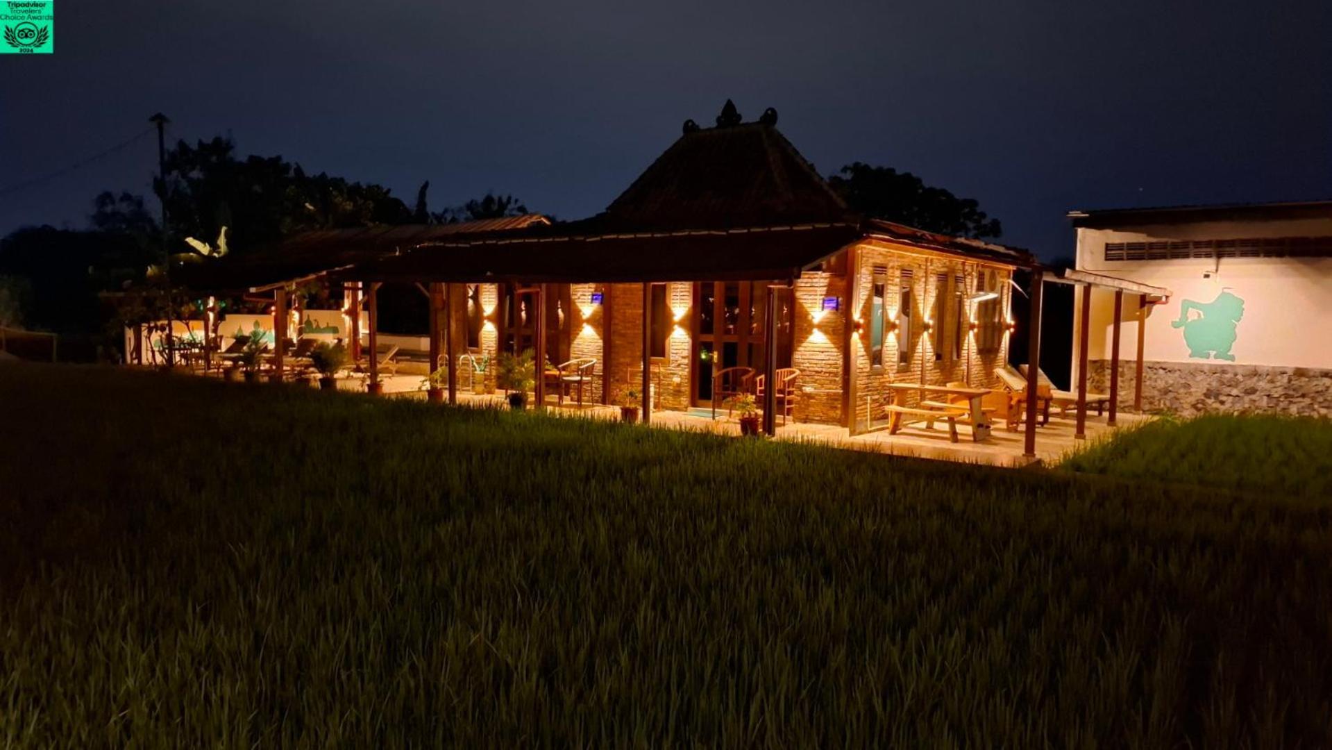 Alamanda Family Villas, Pool & Local Tours Yogyakarta Exterior foto